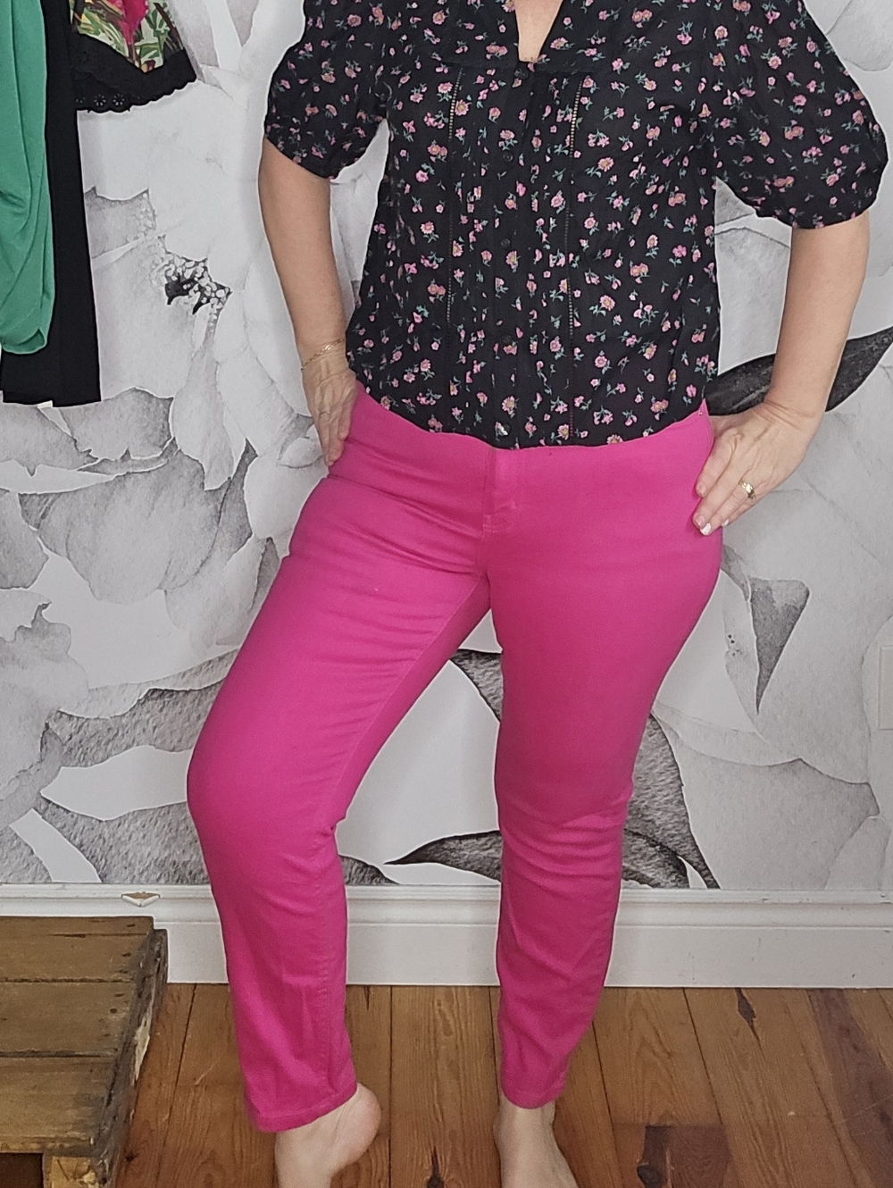 🍓Vero Moda Women's Hot Pink Denim Jeans